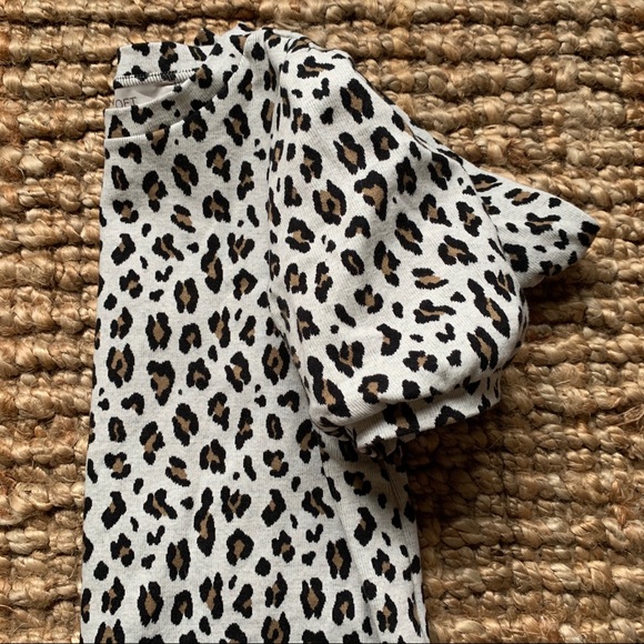 LOFT Sweaters - LOFT Leopard short sleeve sweater